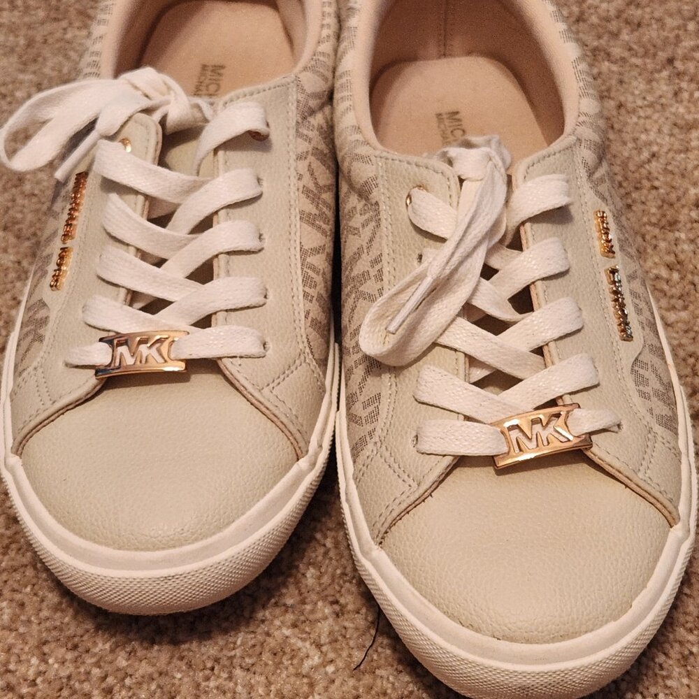 New Womens Michael Kors sneakers us 4 - Picture 4 of 9